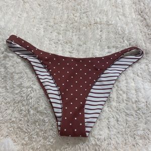 Victoria’s Secret pink reversible bikini bottoms large